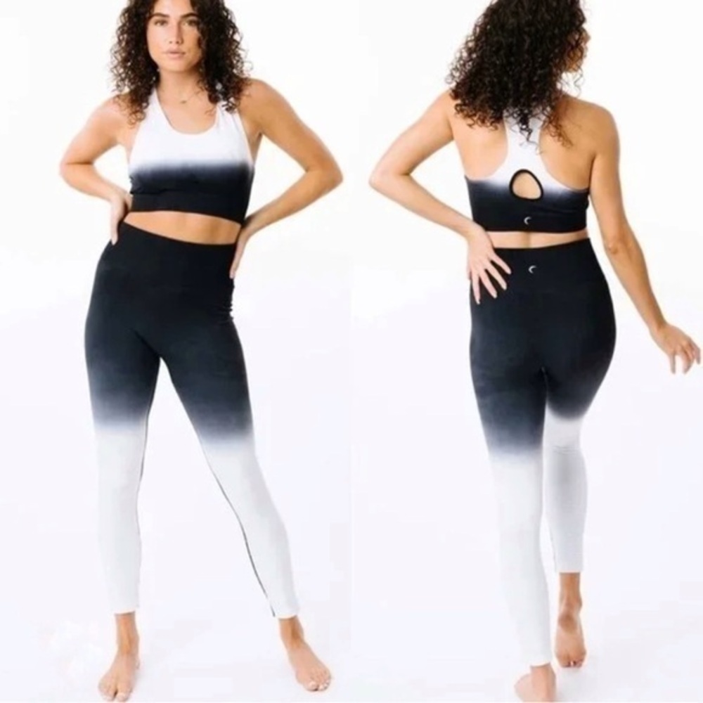 Zyia Black and White Ombre‎ Performance High-Rise 7/8 Leggings